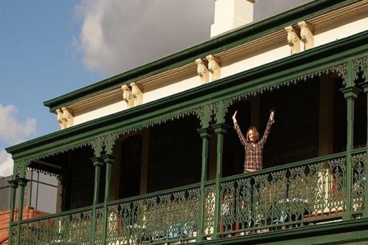 Tequila Sunrise Hostel Adelaide Exterior photo